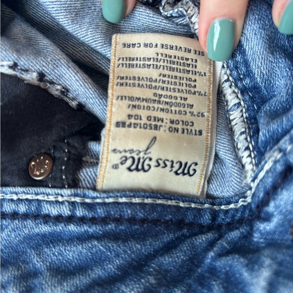 Miss Me Blue Boyfriend Capri Jeans with Decorative Stitching - Picture 4 of 6